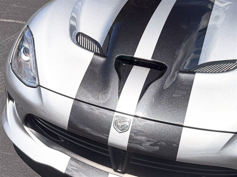 2017 Dodge Viper GTS   - Photo 4 - Bonita Springs, FL 34134