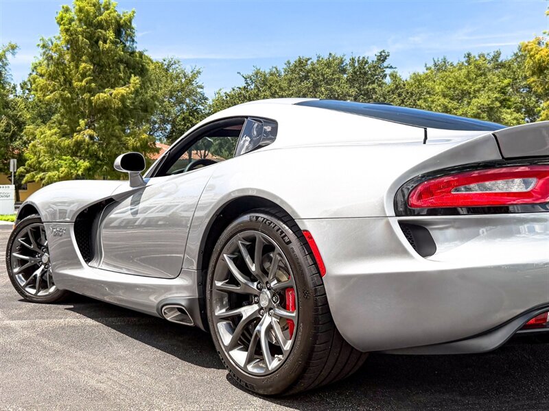 2017 Dodge Viper GTS   - Photo 44 - Bonita Springs, FL 34134