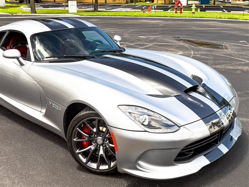 2017 Dodge Viper GTS   - Photo 65 - Bonita Springs, FL 34134