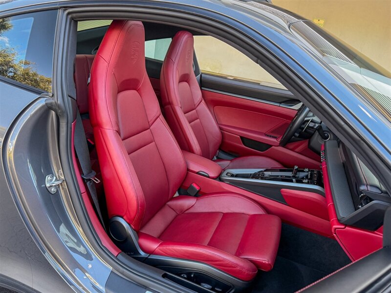 2020 Porsche 911 Carrera S - Photo 31 - Bonita Springs, FL 34134