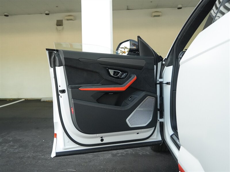 2022 Lamborghini Urus - Photo 22 - Bonita Springs, FL 34134