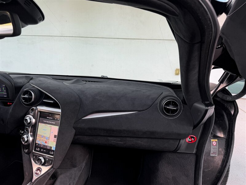 2021 McLaren 720S Performance - Photo 35 - Bonita Springs, FL 34134