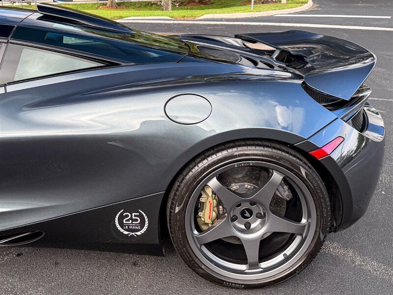 2021 McLaren 720S Performance - Photo 42 - Bonita Springs, FL 34134