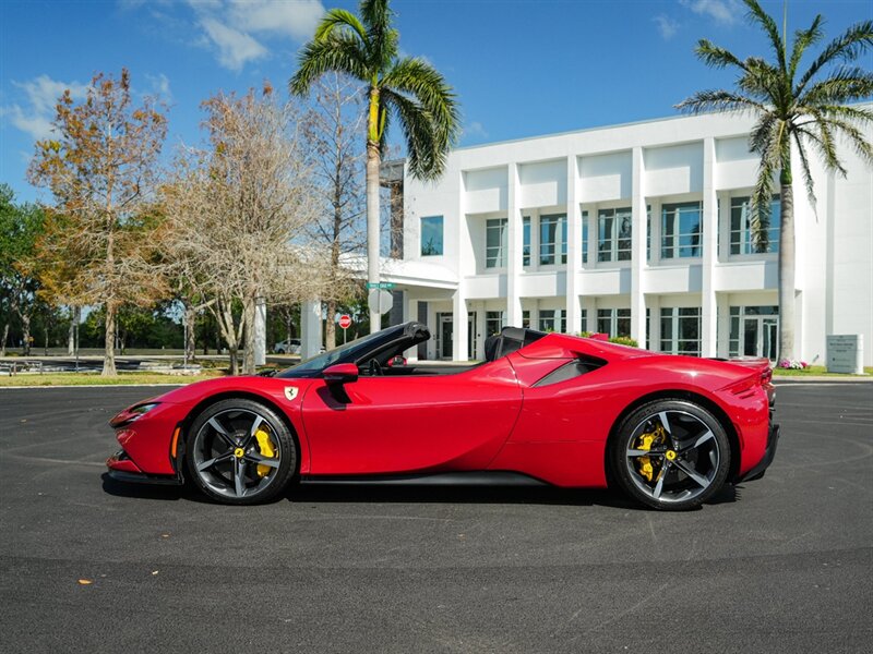 2023 Ferrari SF90 Spider - Photo 45 - Bonita Springs, FL 34134