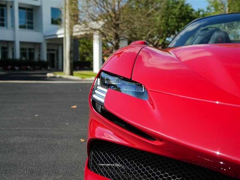 2023 Ferrari SF90 Spider - Photo 7 - Bonita Springs, FL 34134