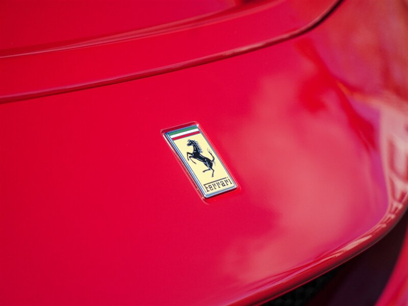 2023 Ferrari SF90 Spider - Photo 8 - Bonita Springs, FL 34134