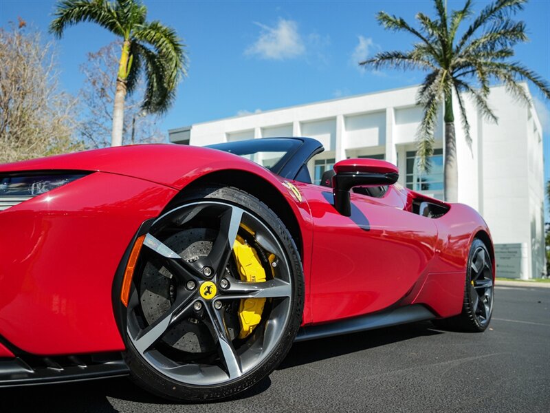 2023 Ferrari SF90 Spider - Photo 14 - Bonita Springs, FL 34134