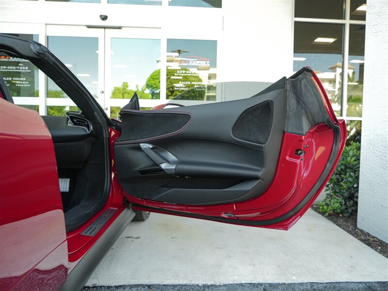 2023 Ferrari SF90 Spider - Photo 38 - Bonita Springs, FL 34134