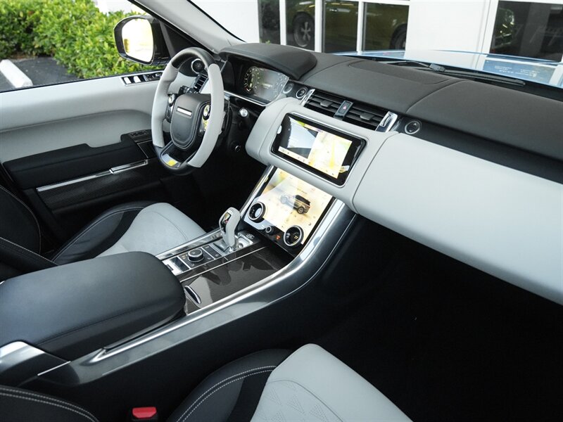 2022 Land Rover Range Rover Sport SVR Ultimate Edition - Photo 32 - Bonita Springs, FL 34134