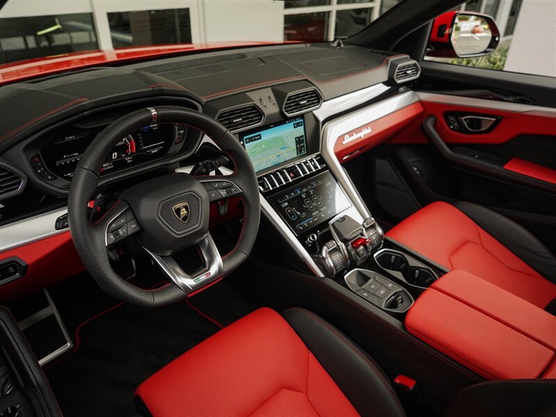 2019 Lamborghini Urus   - Photo 2 - Bonita Springs, FL 34134