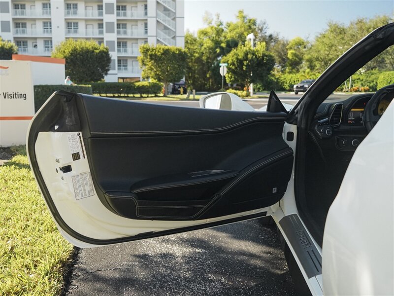 2015 Ferrari 458 Spider - Photo 26 - Bonita Springs, FL 34134