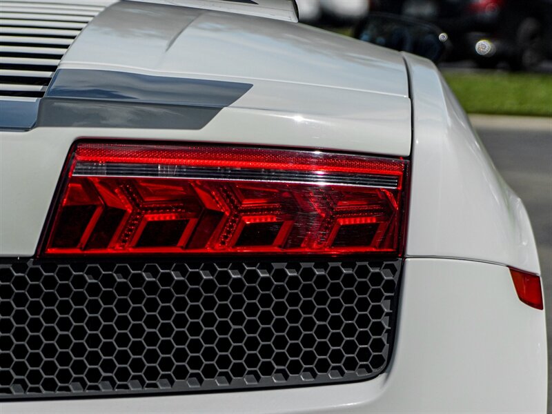 2012 Lamborghini Gallardo LP 570-4 Spyder Perf - Photo 54 - Bonita Springs, FL 34134