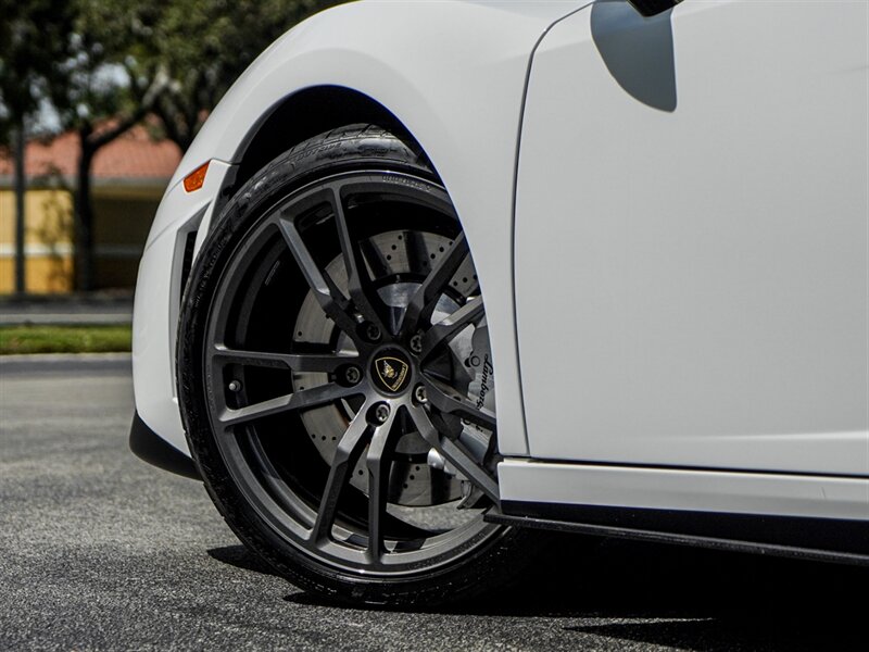 2012 Lamborghini Gallardo LP 570-4 Spyder Perf - Photo 44 - Bonita Springs, FL 34134