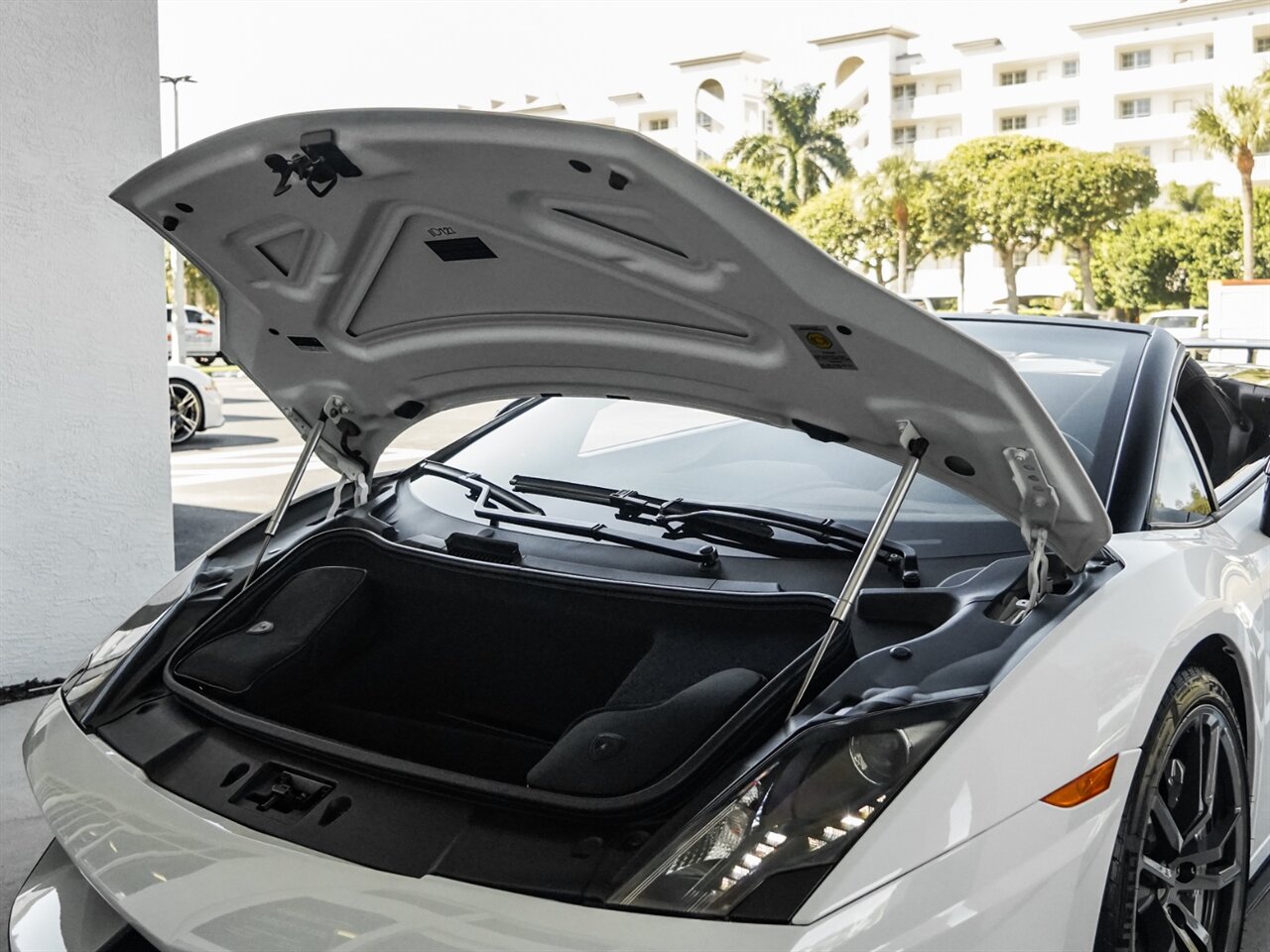 2012 Lamborghini Gallardo LP 570-4 Spyder Perf   - Photo 37 - Bonita Springs, FL 34134