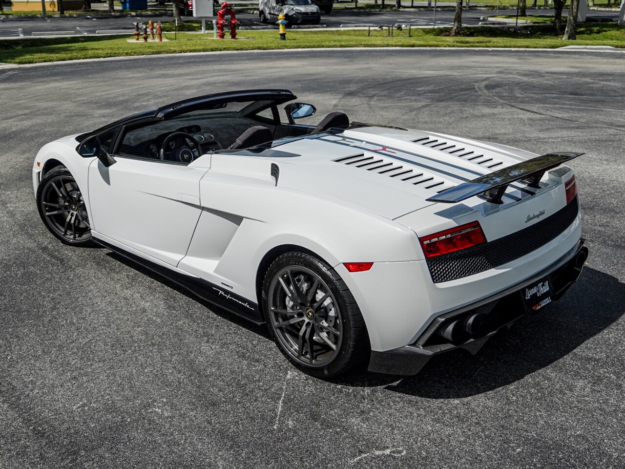 2012 Lamborghini Gallardo LP 570-4 Spyder Perf   - Photo 43 - Bonita Springs, FL 34134