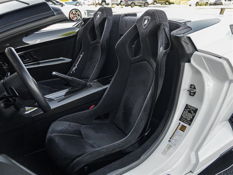 2012 Lamborghini Gallardo LP 570-4 Spyder Perf - Photo 23 - Bonita Springs, FL 34134