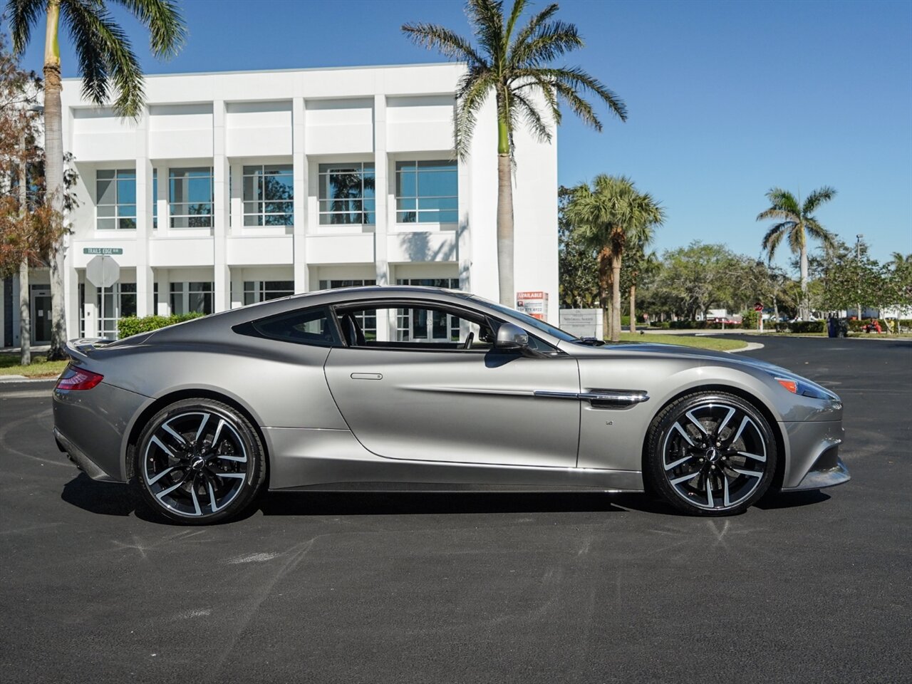 2017 Aston Martin Vanquish   - Photo 72 - Bonita Springs, FL 34134