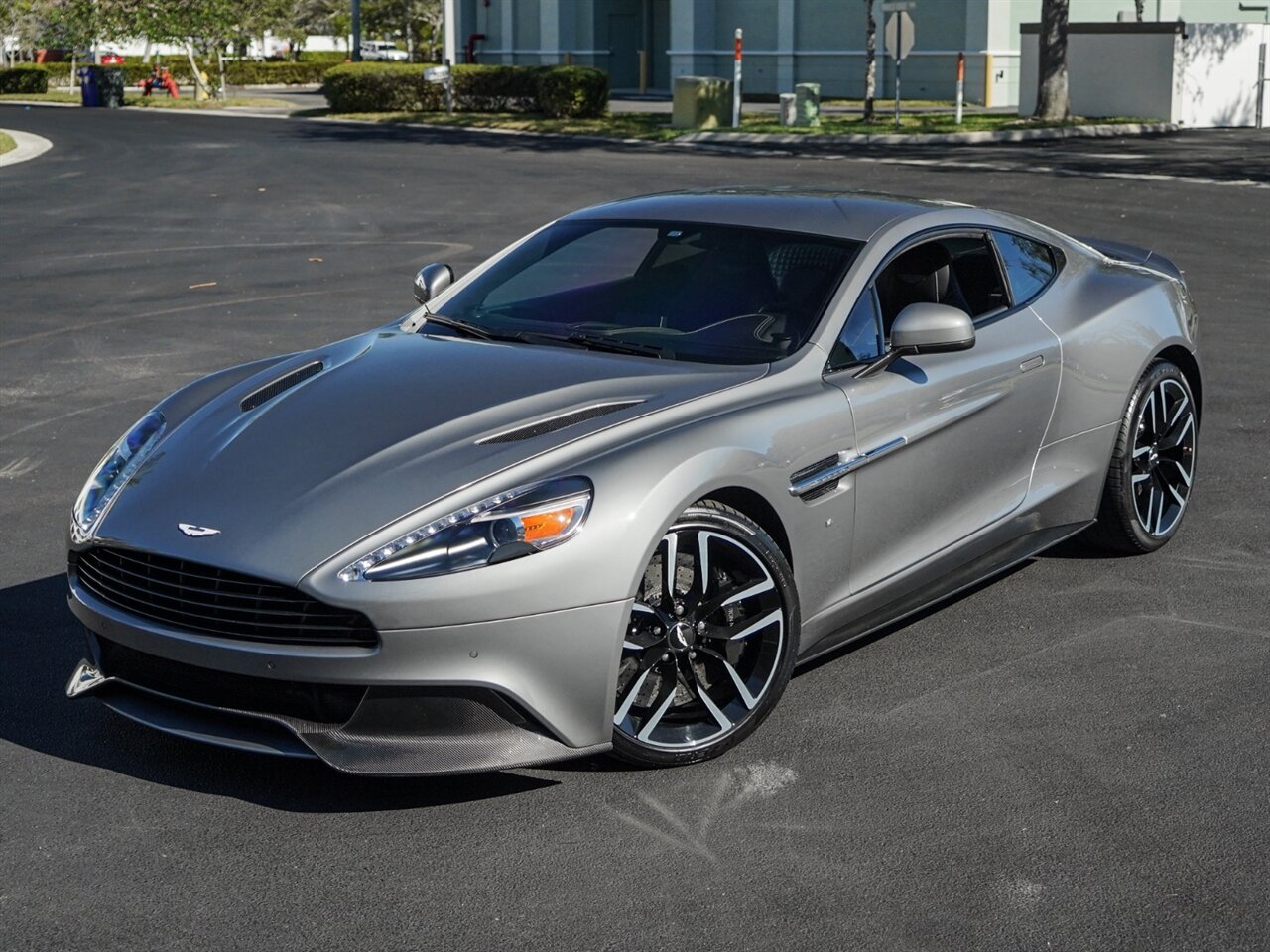 2017 Aston Martin Vanquish   - Photo 12 - Bonita Springs, FL 34134