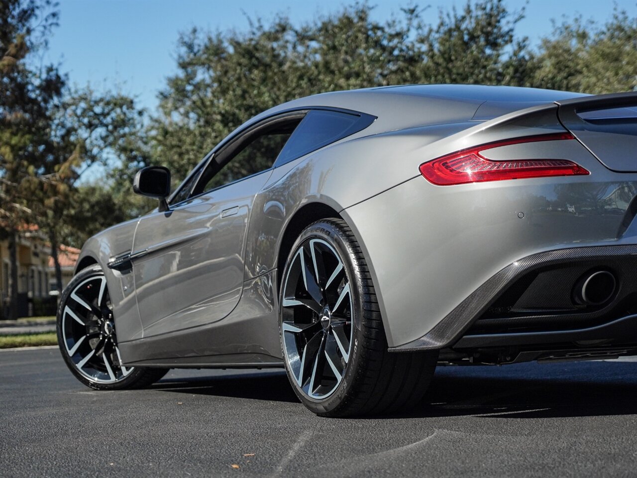 2017 Aston Martin Vanquish   - Photo 55 - Bonita Springs, FL 34134