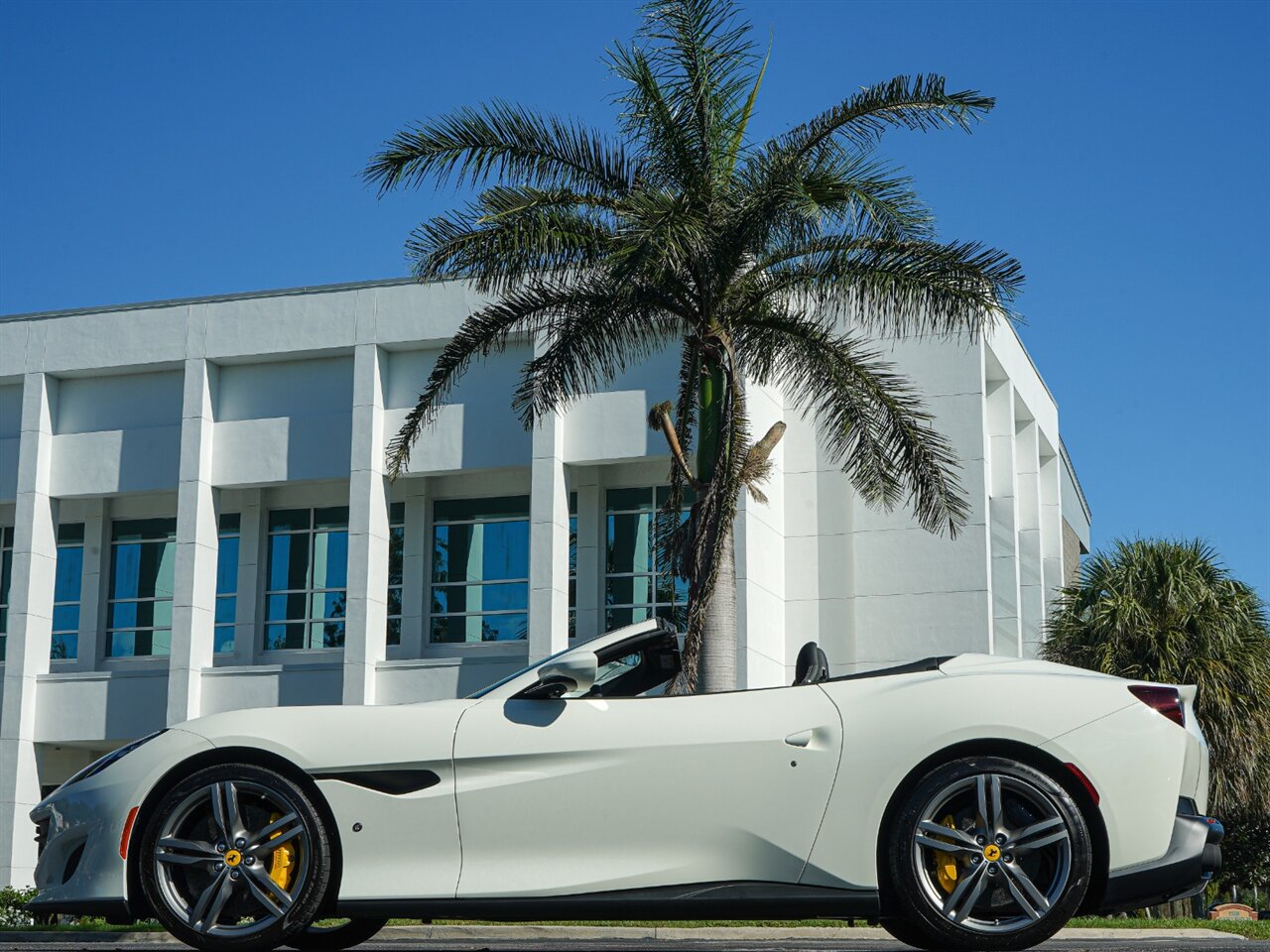 2019 Ferrari Portofino   - Photo 31 - Bonita Springs, FL 34134