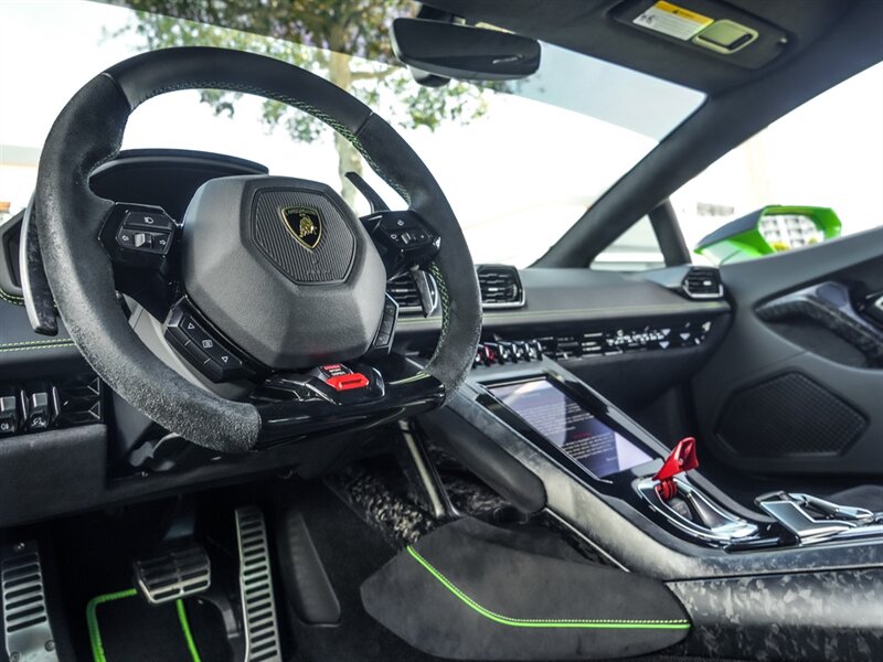 2020 Lamborghini Huracan LP 640-4 EVO   - Photo 13 - Bonita Springs, FL 34134