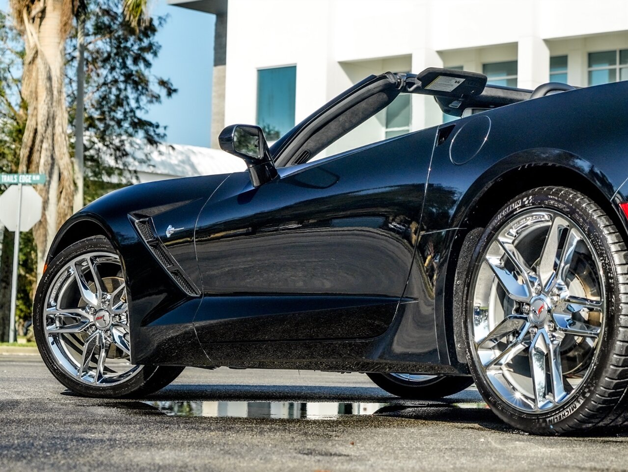 2019 Chevrolet Corvette Stingray   - Photo 37 - Bonita Springs, FL 34134