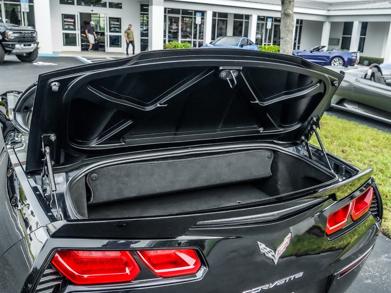 2019 Chevrolet Corvette Stingray   - Photo 29 - Bonita Springs, FL 34134