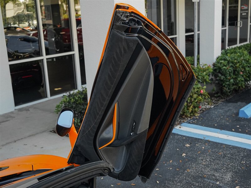 2020 McLaren 720S Spider Performance - Photo 37 - Bonita Springs, FL 34134