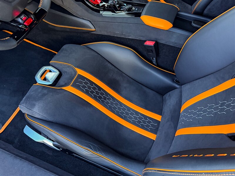 2024 Lamborghini Huracan Tecnica   - Photo 23 - Bonita Springs, FL 34134