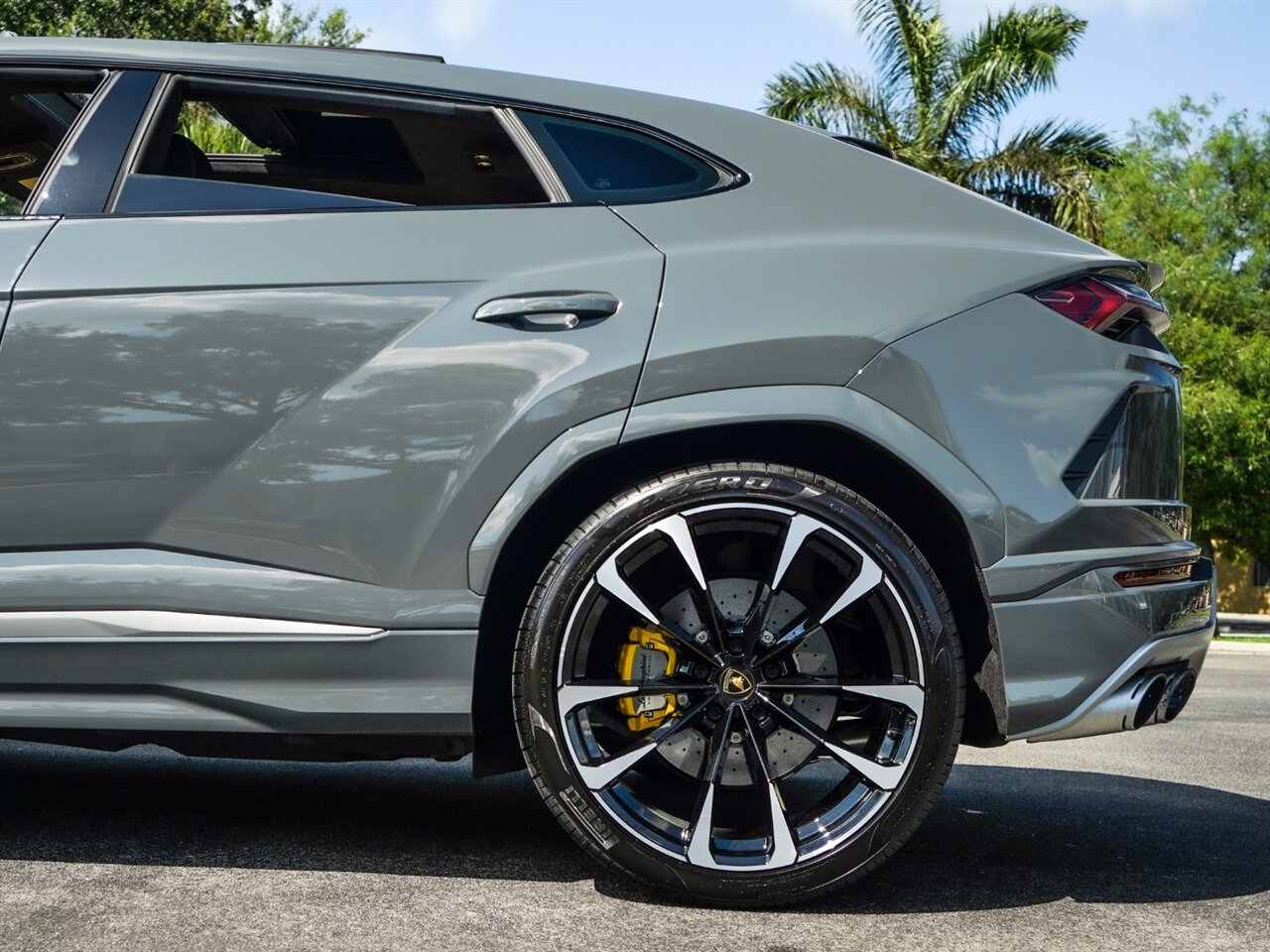 2021 Lamborghini Urus   - Photo 36 - Bonita Springs, FL 34134