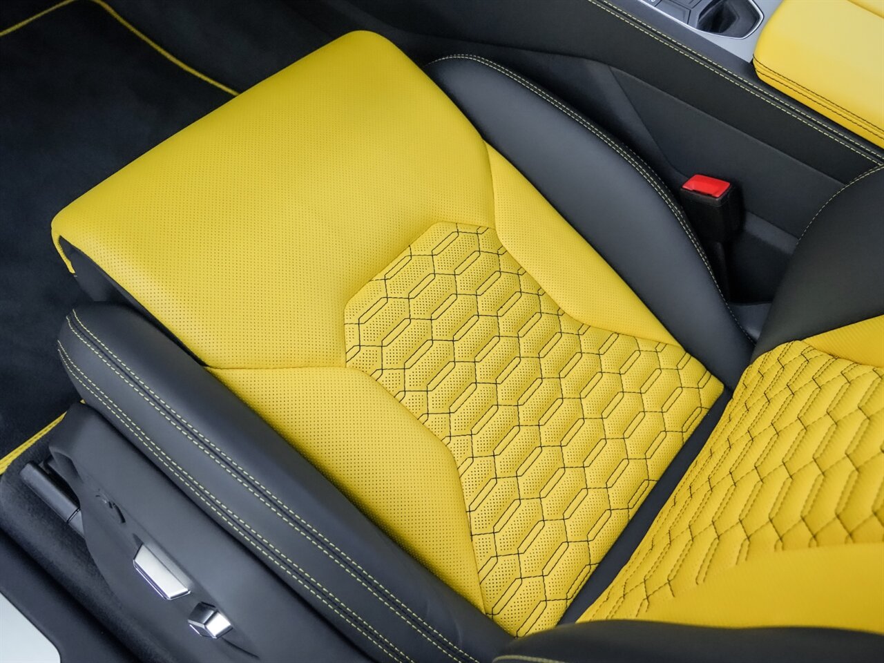 2021 Lamborghini Urus   - Photo 20 - Bonita Springs, FL 34134