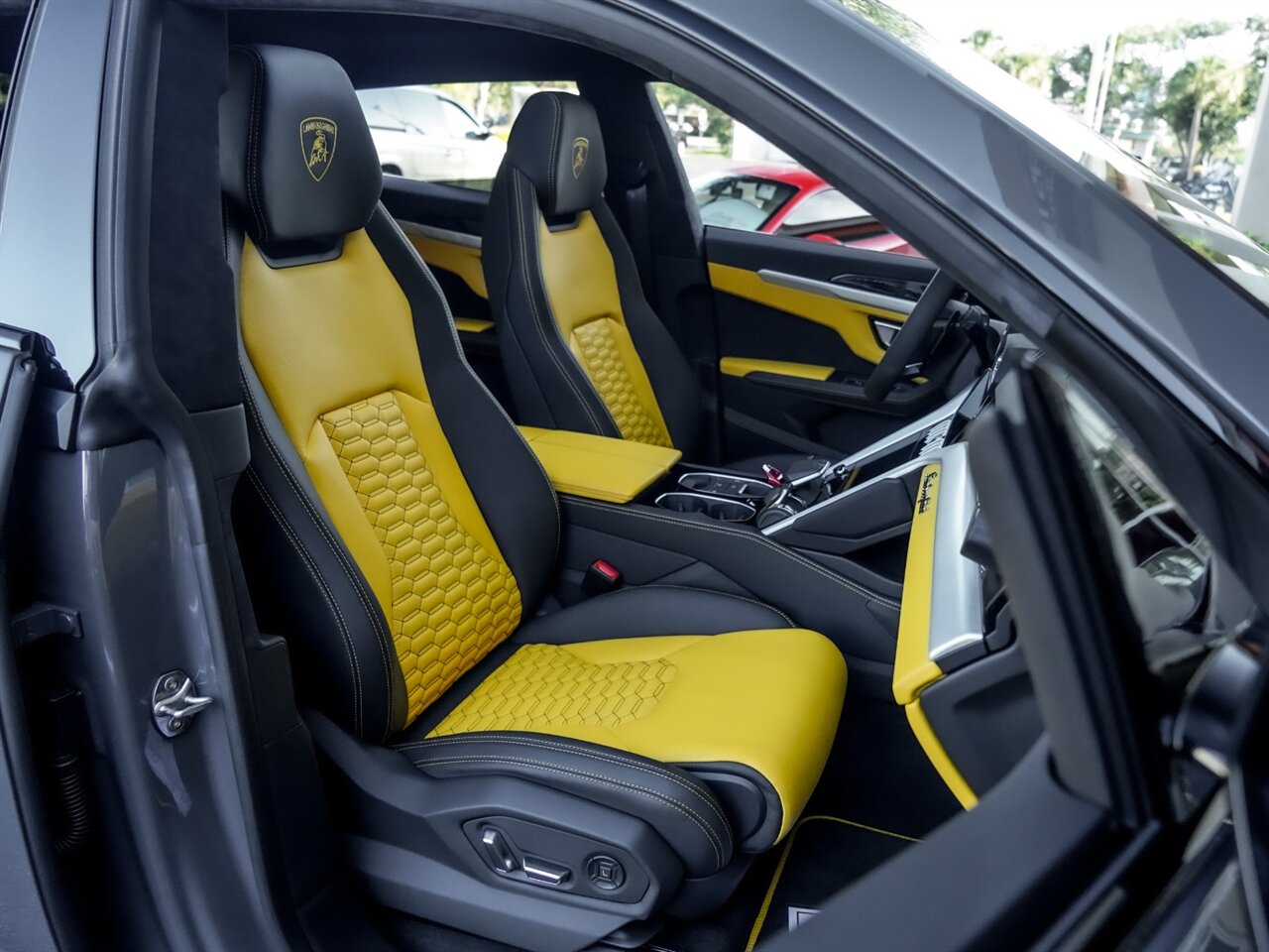 2021 Lamborghini Urus   - Photo 29 - Bonita Springs, FL 34134