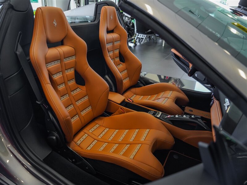 2018 Ferrari 488 Spider   - Photo 15 - Bonita Springs, FL 34134