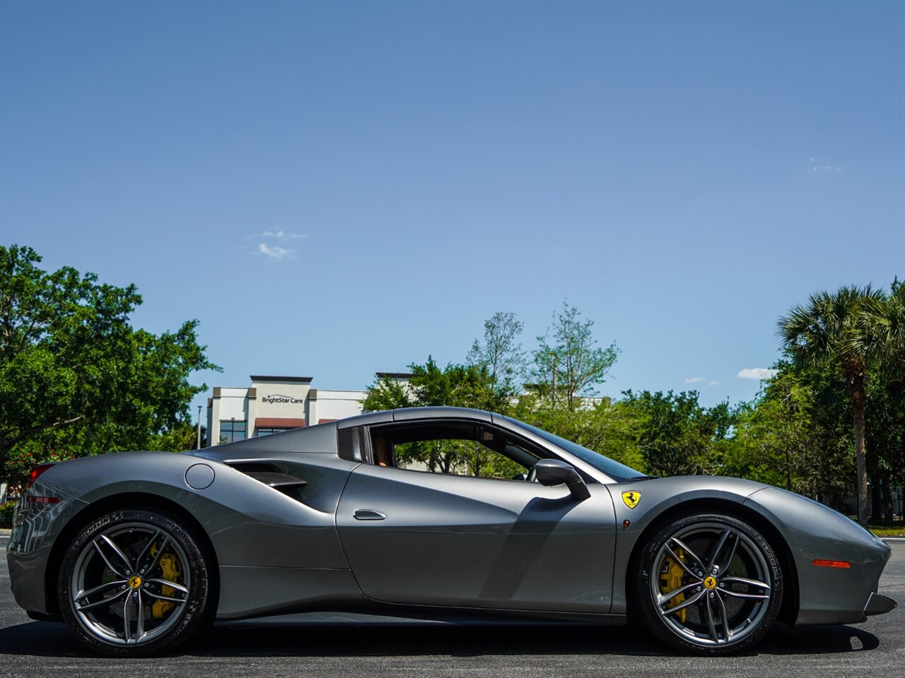 2018 Ferrari 488 Spider   - Photo 54 - Bonita Springs, FL 34134