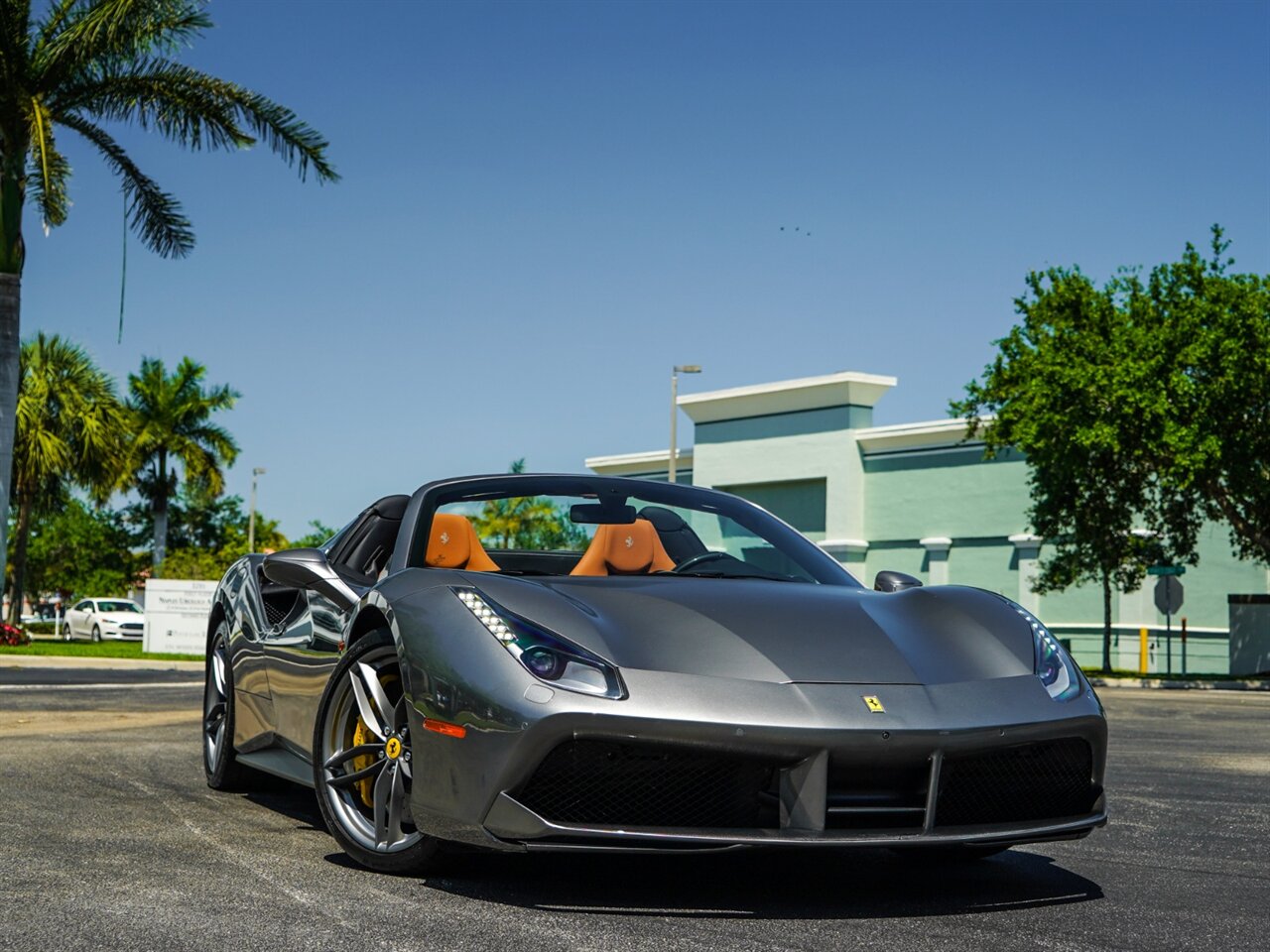 2018 Ferrari 488 Spider   - Photo 8 - Bonita Springs, FL 34134