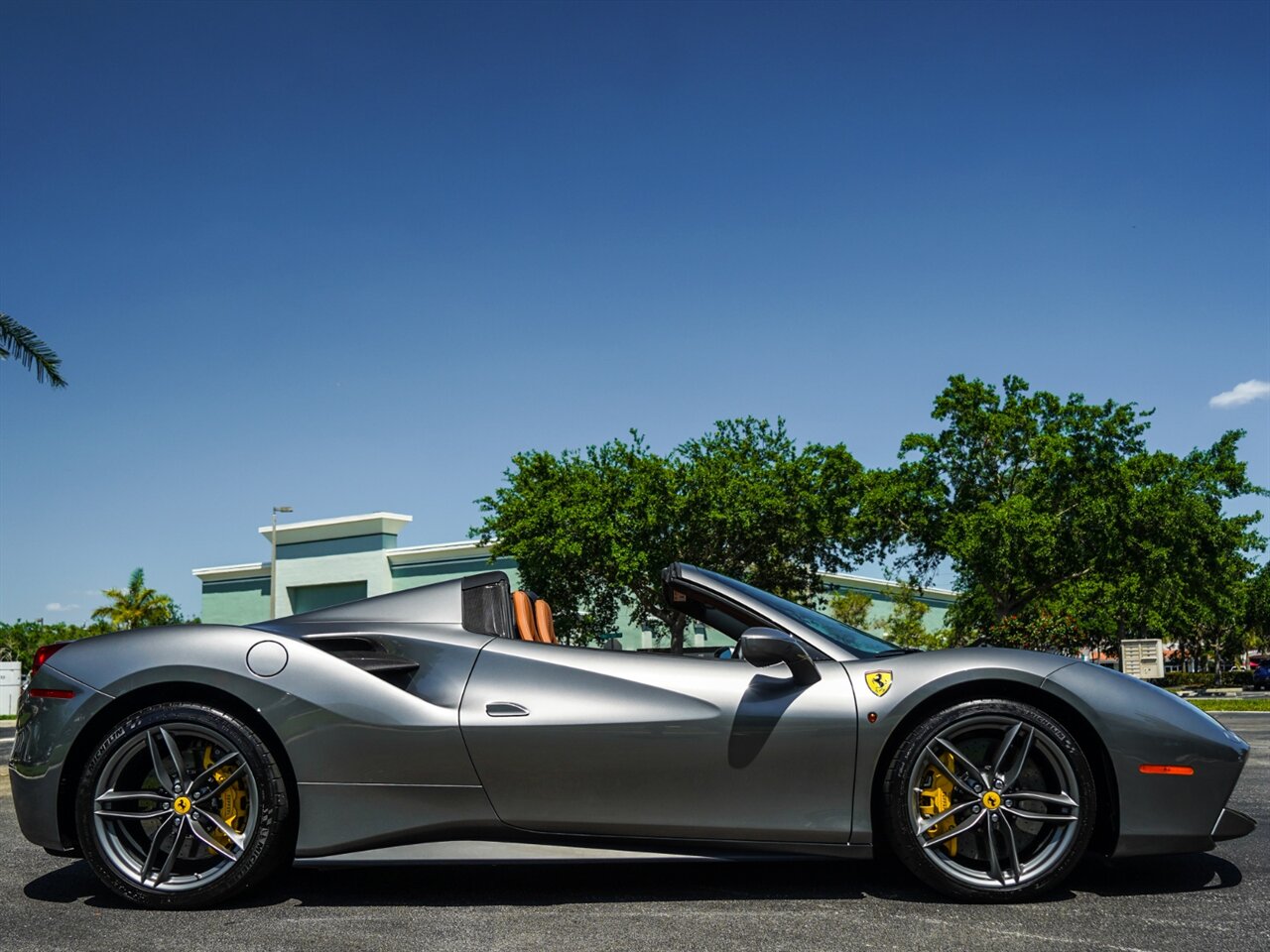 2018 Ferrari 488 Spider   - Photo 30 - Bonita Springs, FL 34134