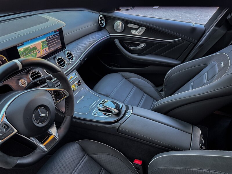 2018 Mercedes-Benz AMG E 63 S   - Photo 14 - Bonita Springs, FL 34134