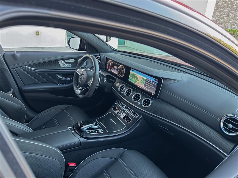 2018 Mercedes-Benz AMG E 63 S   - Photo 33 - Bonita Springs, FL 34134