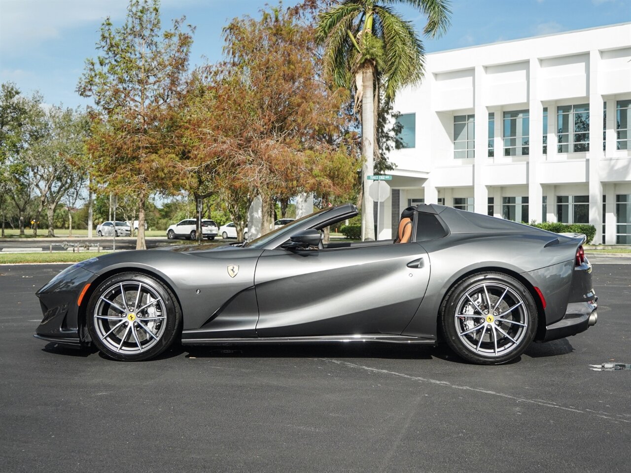 2023 Ferrari 812 GTS   - Photo 50 - Bonita Springs, FL 34134