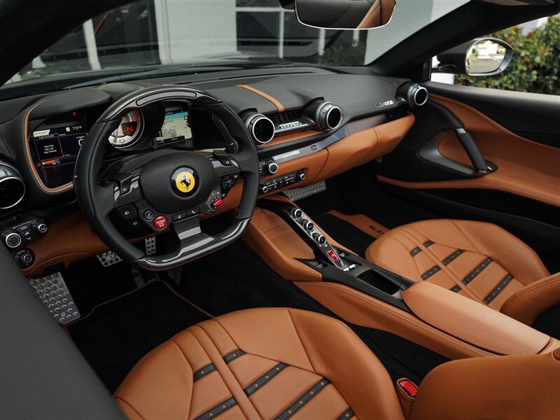 2023 Ferrari 812 GTS   - Photo 2 - Bonita Springs, FL 34134