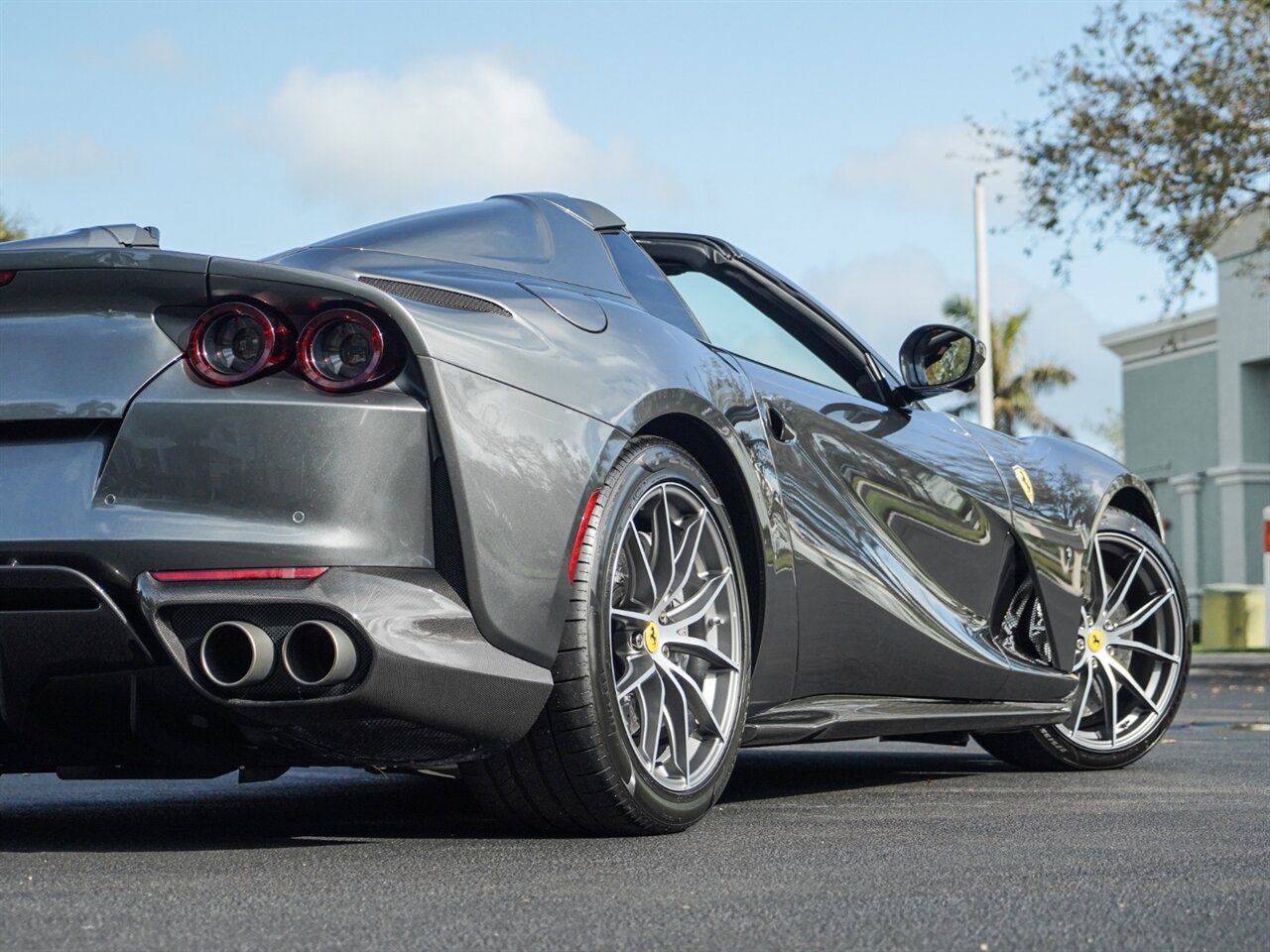 2023 Ferrari 812 GTS   - Photo 72 - Bonita Springs, FL 34134