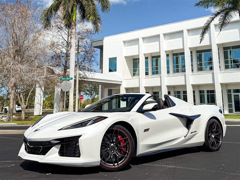 2023 Chevrolet Corvette Z06 - Photo 11 - Bonita Springs, FL 34134