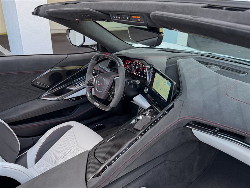 2023 Chevrolet Corvette Z06 - Photo 38 - Bonita Springs, FL 34134