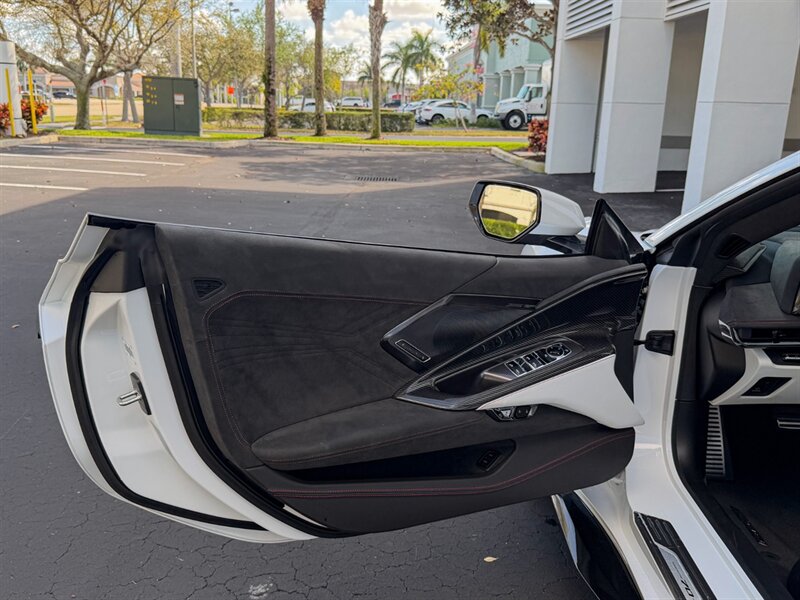 2023 Chevrolet Corvette Z06 - Photo 24 - Bonita Springs, FL 34134