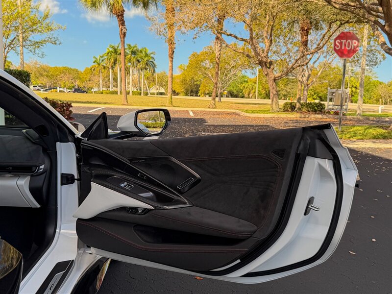 2023 Chevrolet Corvette Z06 - Photo 40 - Bonita Springs, FL 34134