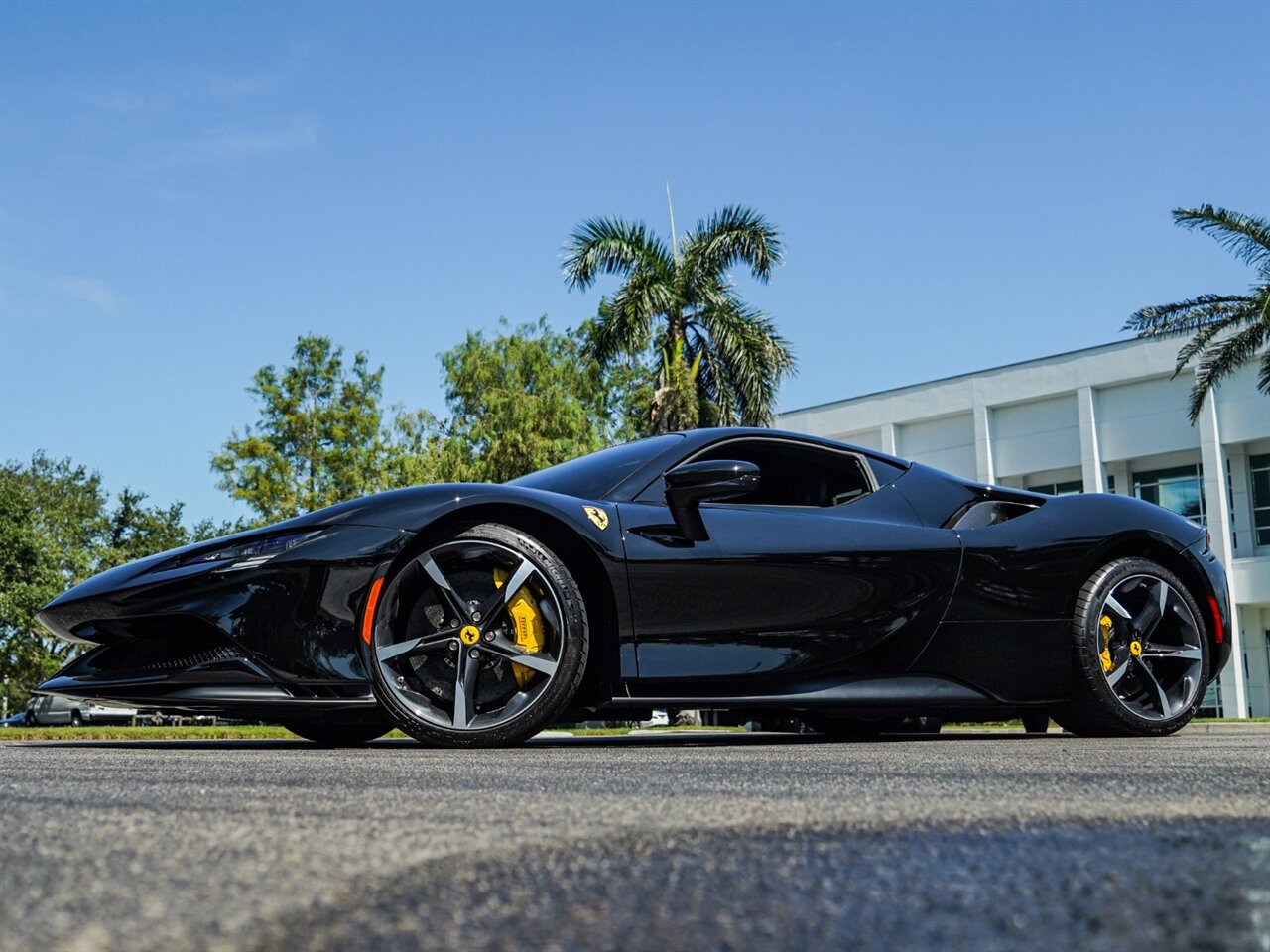 2022 Ferrari SF90 Stradale   - Photo 9 - Bonita Springs, FL 34134