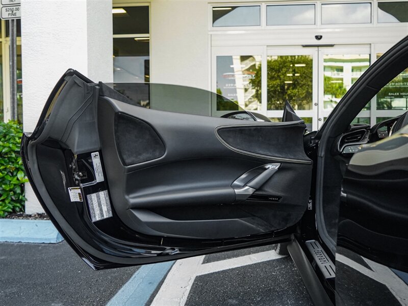 2022 Ferrari SF90 Stradale - Photo 21 - Bonita Springs, FL 34134