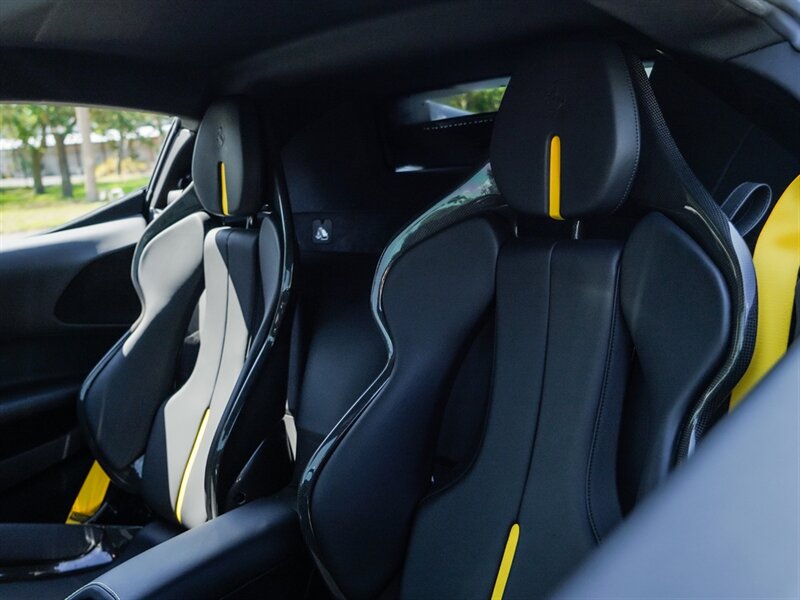 2022 Ferrari SF90 Stradale - Photo 8 - Bonita Springs, FL 34134