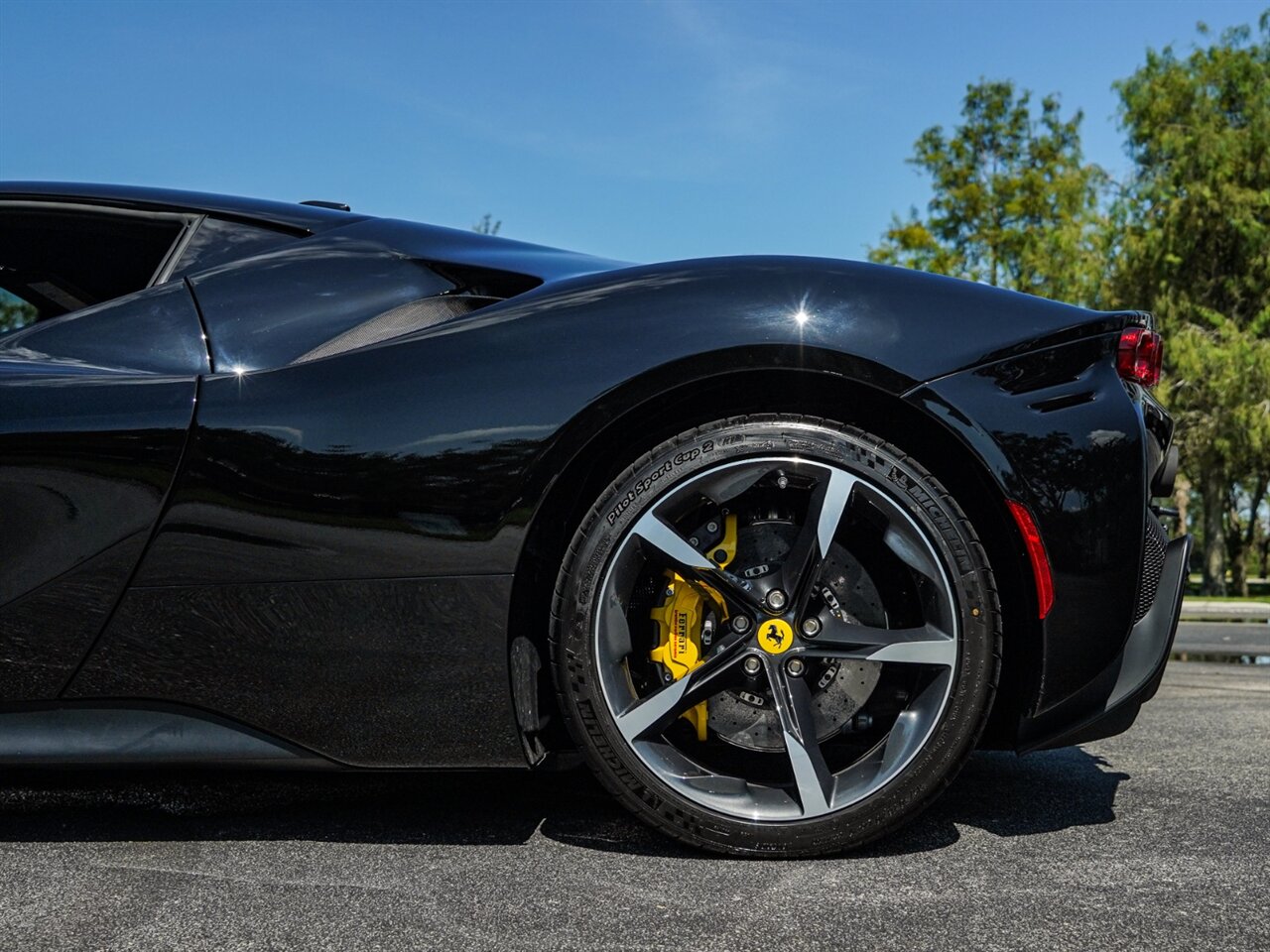 2022 Ferrari SF90 Stradale   - Photo 45 - Bonita Springs, FL 34134