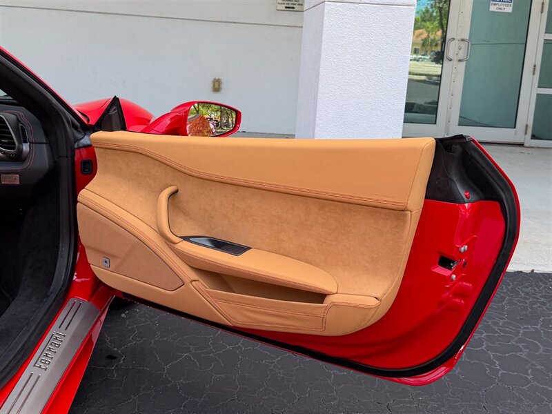 2012 Ferrari 458 Spider - Photo 23 - Bonita Springs, FL 34134